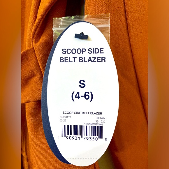 Scoop Side Belt Blazer Size Small - Picture 3 of 5